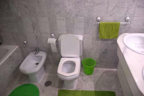 Apartamento Fuengirola , Beach, Centre ,balcony With Seaview, For 4 Persons