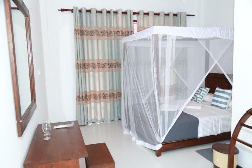 Hotel Mango Shade