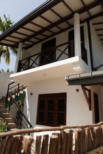 Hotel Surf Nest Hiriketiya