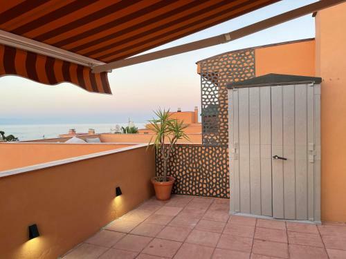 Penthouse Beach Apartment