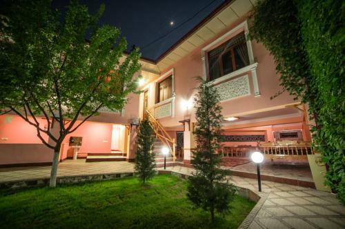 Siyob Hostel