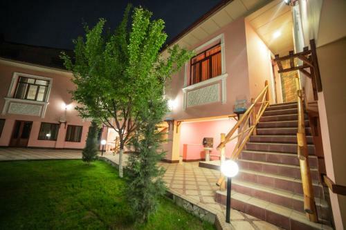 Siyob Hostel
