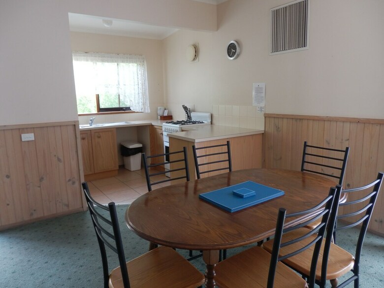 Mountain View Motor Inn & Holiday Lodges