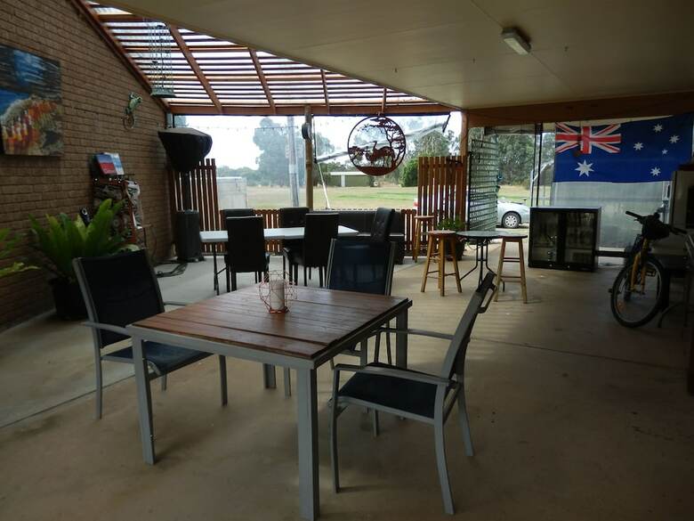 Mountain View Motor Inn & Holiday Lodges