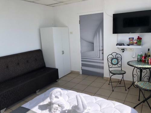 Sea Line Hotel From R&a Group