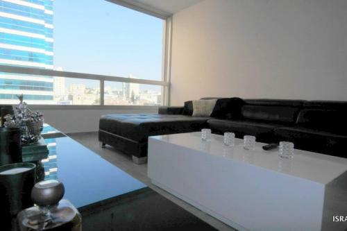 Apartamento Modern & Luxury Apt Steps To The Beach In Bat Yam