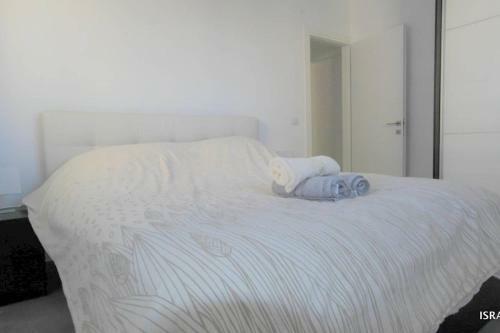 Apartamento Modern & Luxury Apt Steps To The Beach In Bat Yam