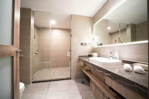 Atour Hotel Changsha Lugu Branch
