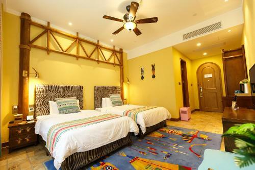 Dinoman Club Hotel