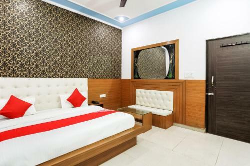 Hotel Oyo 68714 Pushp Vatika
