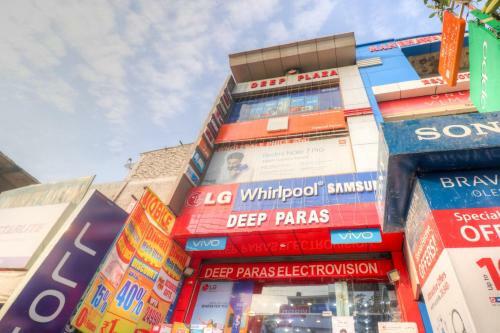 Oyo 67351 Hotel Deep Plaza