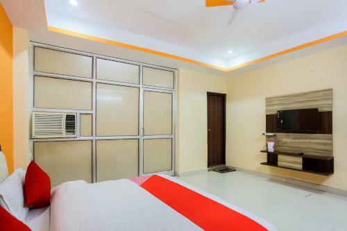 Oyo 49609 The Welcome Mat Hotel
