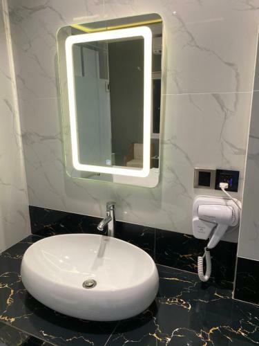 Hotel Kh�ch S?n Ph??c H?ng 1