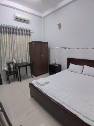 Hotel Kh�ch S?n Ph??c H?ng 1