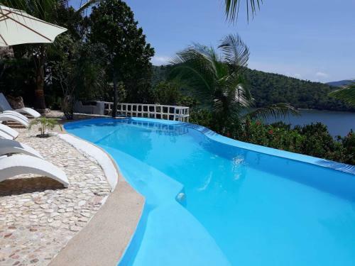 Al Faro Cosmio Hotel Palawan