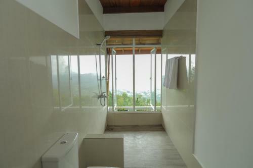 Hotel Heavens Gate