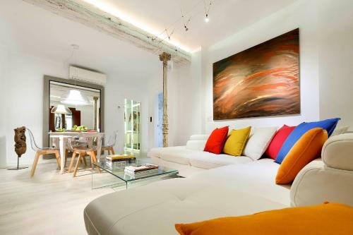 Art Chapiz Apartments