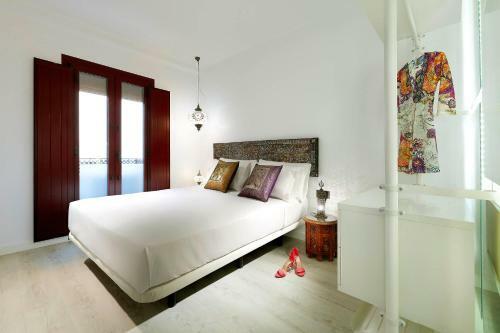 Art Chapiz Apartments
