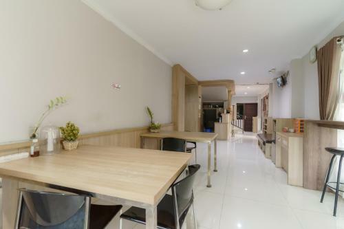 Hotel Koolkost @ Taman Simprug Cikarang