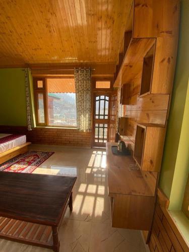 The Sunny Daze Villa