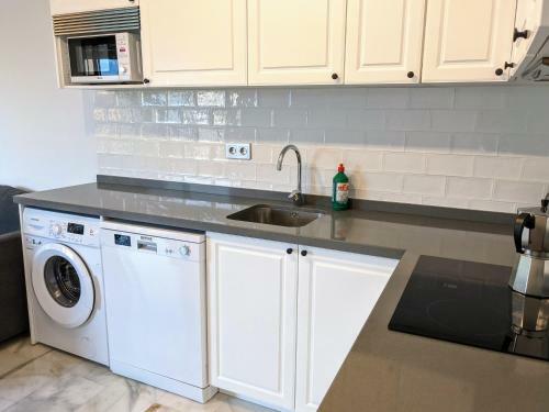 Apartamento Salobre�a - Primera L�nea de Playa Junto Al Paseo Mar�timo