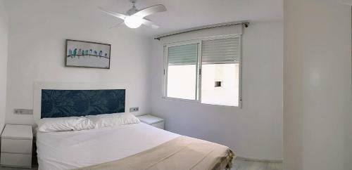 Apartamento Salobre�a - Primera L�nea de Playa Junto Al Paseo Mar�timo
