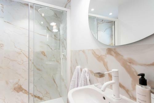 Apartamento Genteel Home Alh�ndiga Granada