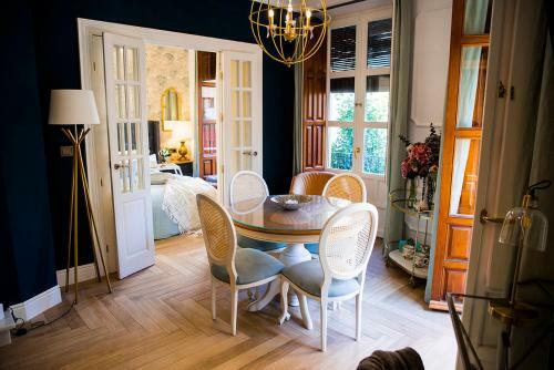 Ch Elvira Luxury Apartment