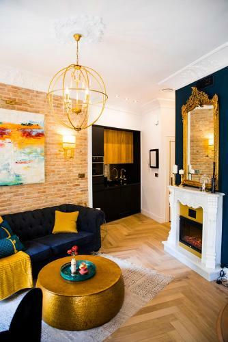 Ch Elvira Luxury Apartment