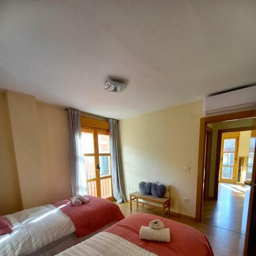 Apartamento Duplex Real de Cartuja,apartments And Parking