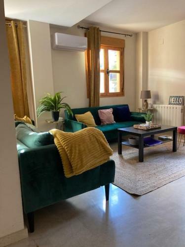 Apartamento Duplex Real de Cartuja,apartments And Parking