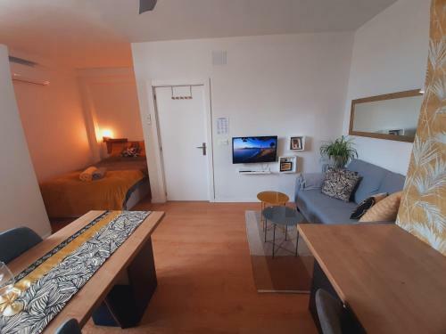 Hostal Golden Realejo Apartment