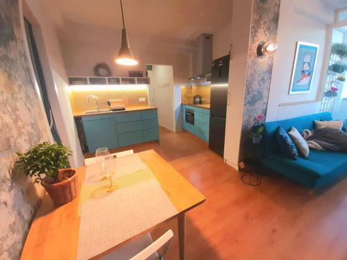 Hostal Lux Blue Realejo Apartment
