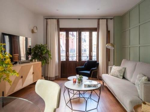 Villa Cozy House With Parking Included