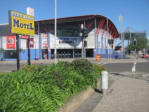 City Beach Motel