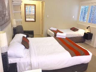 Aparthotel Brisbane Street Studios