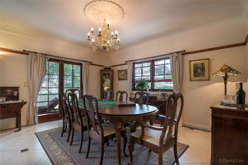 Hostal Grove Manor