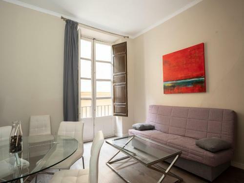 Apartamentos �ptima Palacete De La Alhambra Parking