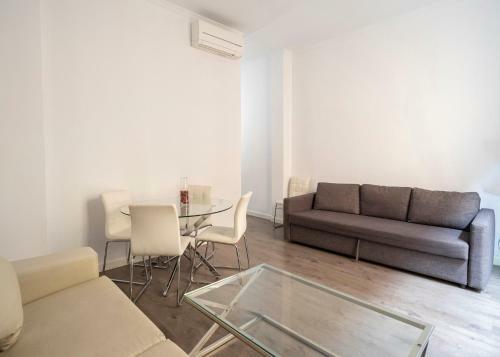 Apartamentos �ptima Palacete De La Alhambra Parking
