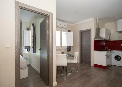 Apartamentos �ptima Palacete De La Alhambra Parking