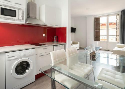 Apartamentos �ptima Palacete De La Alhambra Parking