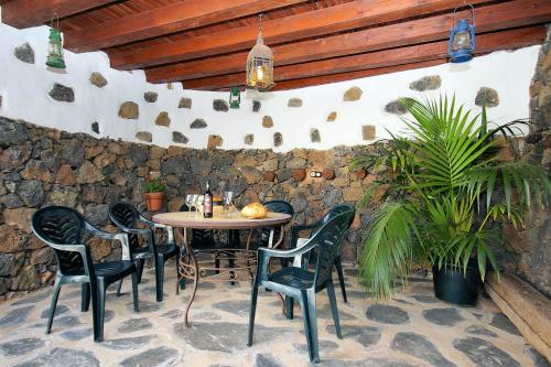 Luxe Villa Haria Private Indoor Pool By Pvl