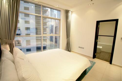 Apartamento R&h-3br, Marina, Stunning Sea Views