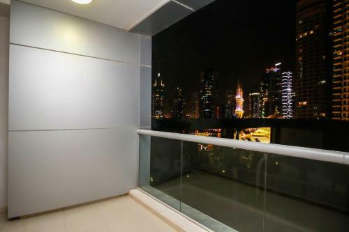 Apartamento R&h- 1br, Marina, Spacious, Beach, Biz-ready