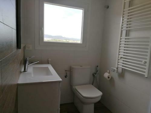 Apartamento Con Terraza, Vistas Playa Y Monta�a