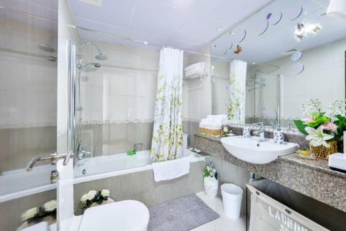Apartamento Beautiful 2bed 2baclcony In Jlt, Dubai