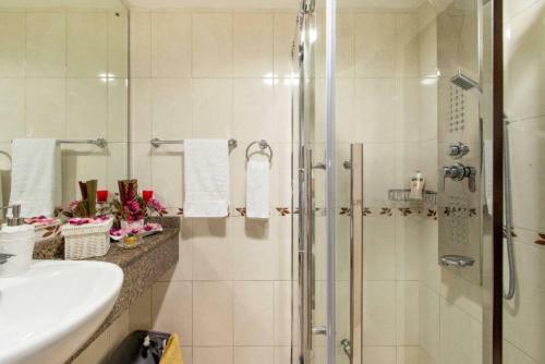 Apartamento Beautiful 2bed 2baclcony In Jlt, Dubai