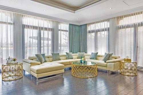 Upscale 6br Villa With Private Pool On Palm Jumeirah