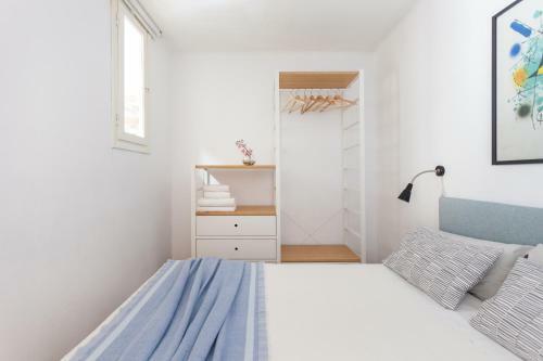 Apartamento Con Encanto, Luminoso Y Tranquilo