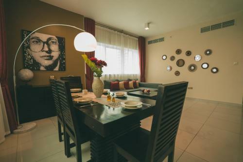 AC Pearl Holiday - Marina View 2 Bedroom Apartment